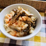 舞茸のニンニク炒め入りピリ辛トロロ豆腐丼